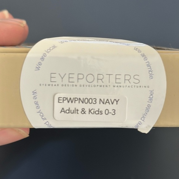 EYEPORTERS 2pc Adult and Child 0-3 Sunnies Set NWT - Picture 3 of 10